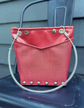 Small Traveler Red